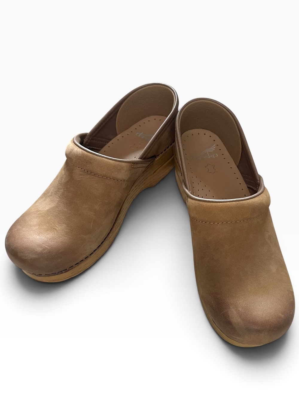 Dansko Professional Honey Distressed Clog Sz 39 (8 1/2)